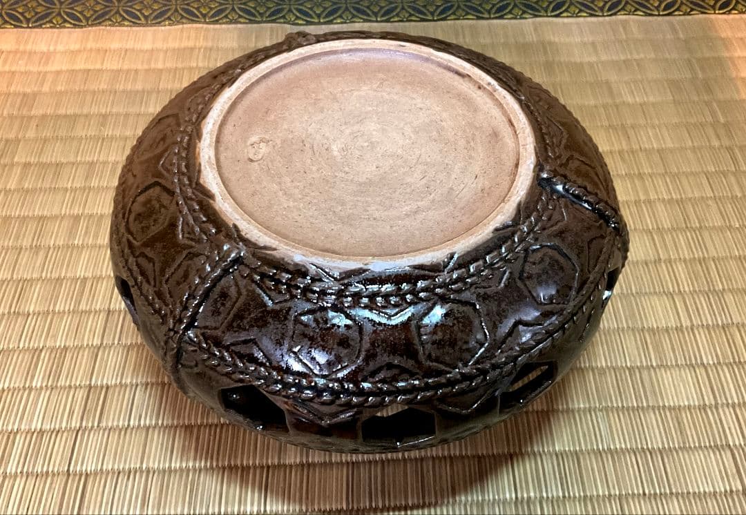 膳所焼　岩崎新定　篭目花入＆黄金掛け花入　淡海ぜぜ　陽炎園造　共箱　剣山付　陶芸