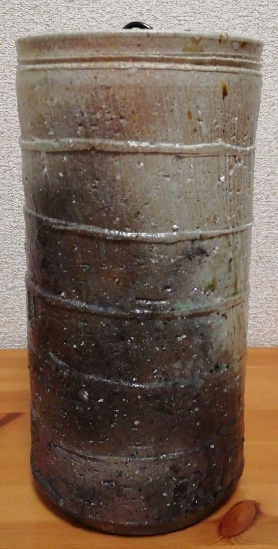 岩渕重哉作　酉酉窯　自然釉　水指　共箱　共布　茶道具