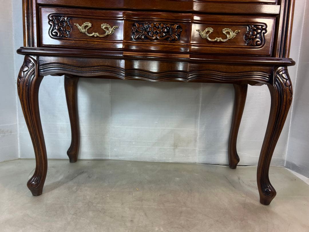 イタリア製、チェスト、猫脚 3段 ロココ調彫刻 クラウディオ・サオンチェラ