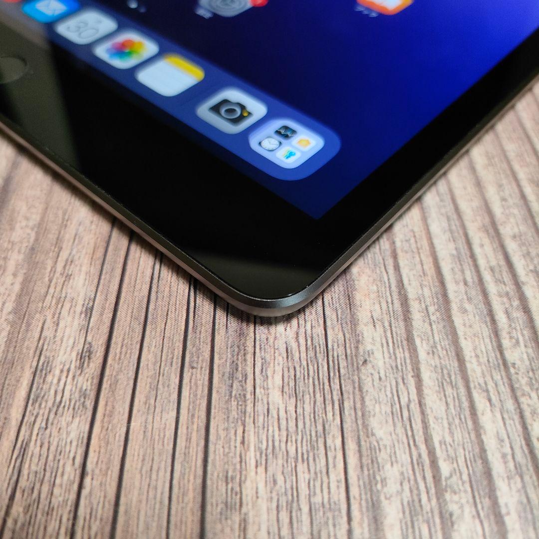 iPad 第7世代 32GB スペースグレー 新品近い