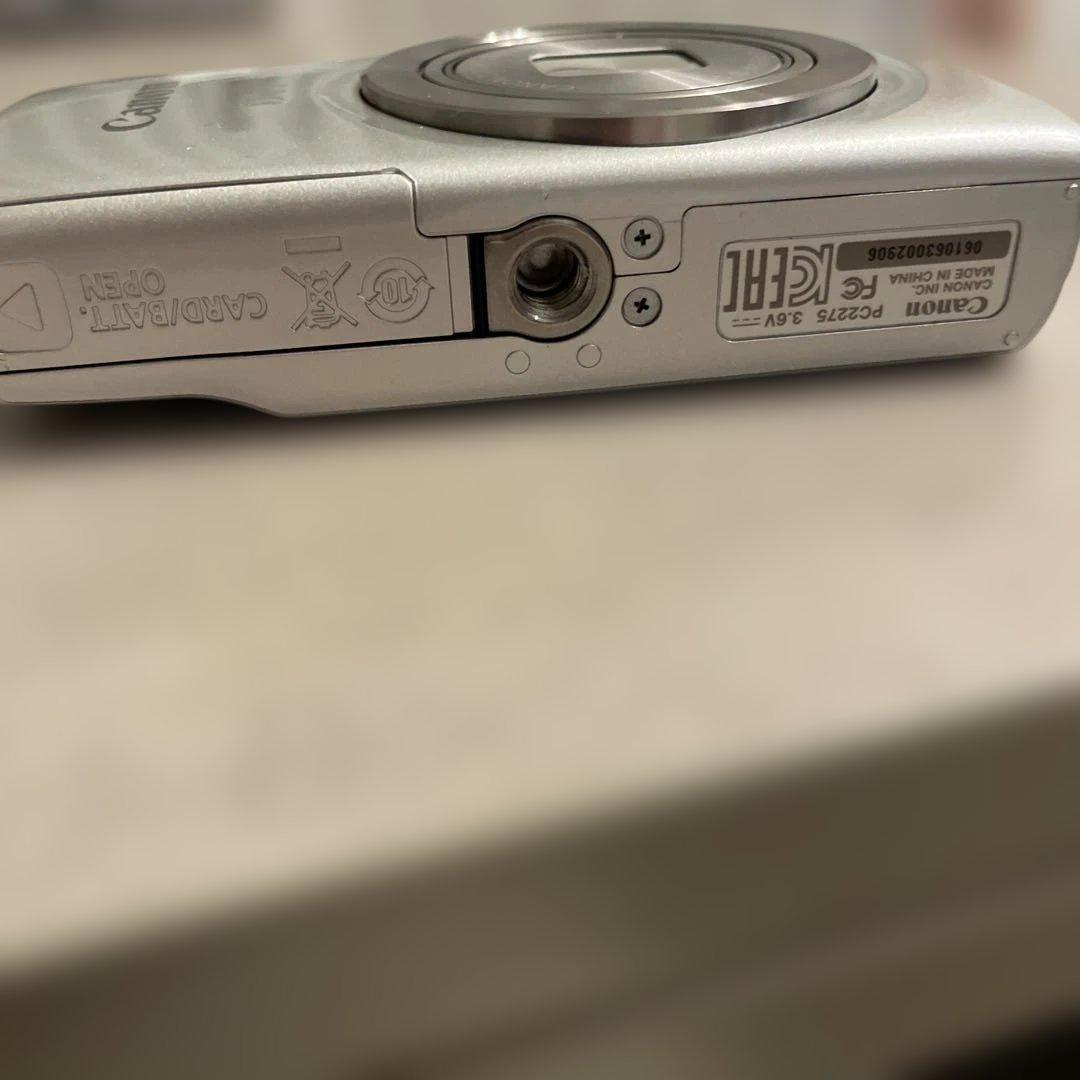 Canon IXY 180 シルバー 本体ほぼ未使用