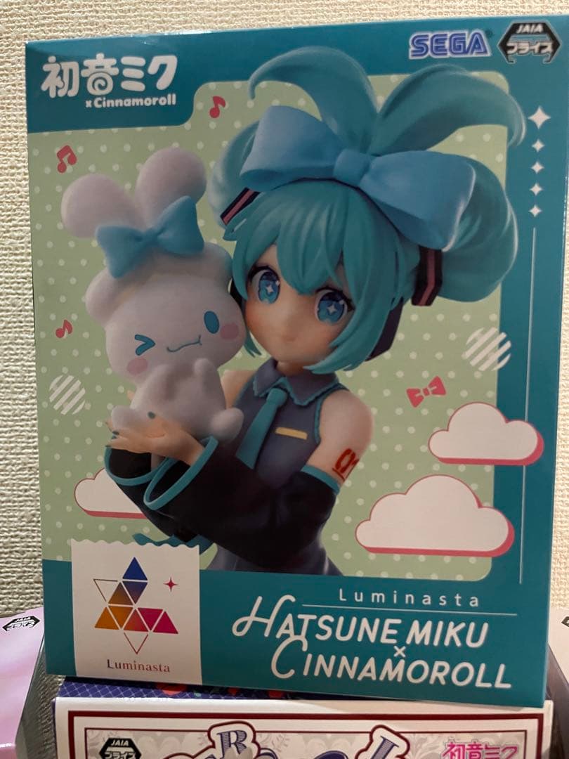 初音ミク フィギュア まとめ売り シナモロール 長靴をはいた猫 桜ミク 2