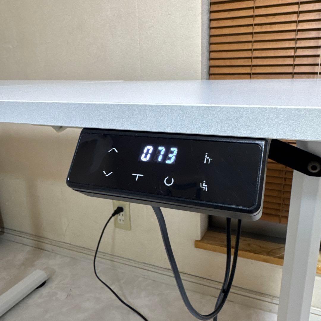 送料込　美品 FLEXISPOT 電動昇降スタンディングデスク 110×
