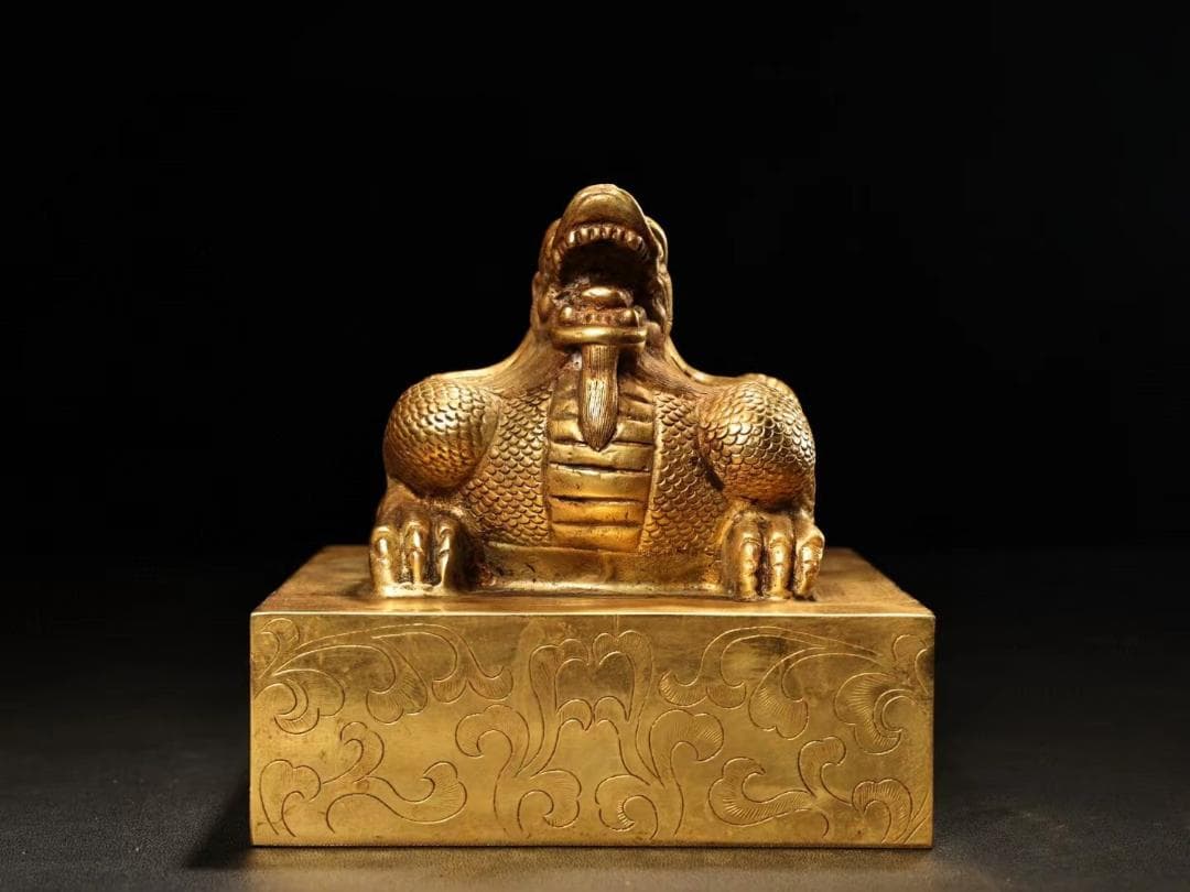 中国古美術・旧蔵鏨刻鎏金の龍印鑑玉璽・純銅製・高浮彫・置物・書道具・文房具・風水