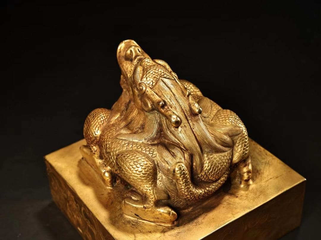中国古美術・旧蔵鏨刻鎏金の龍印鑑玉璽・純銅製・高浮彫・置物・書道具・文房具・風水