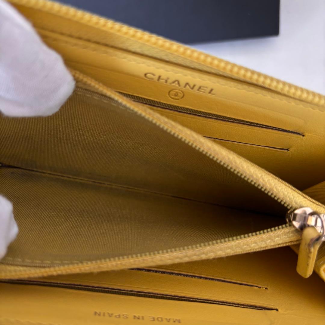 シャネル　ボーイシャネル　キャビアスキン　マトラッセ　ラウンドファスナー　財布