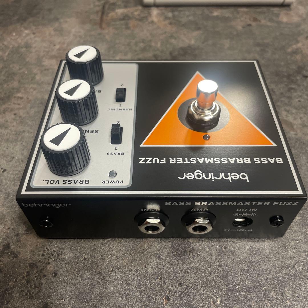ベース behringer BASS BRASSMASTER FUZZ