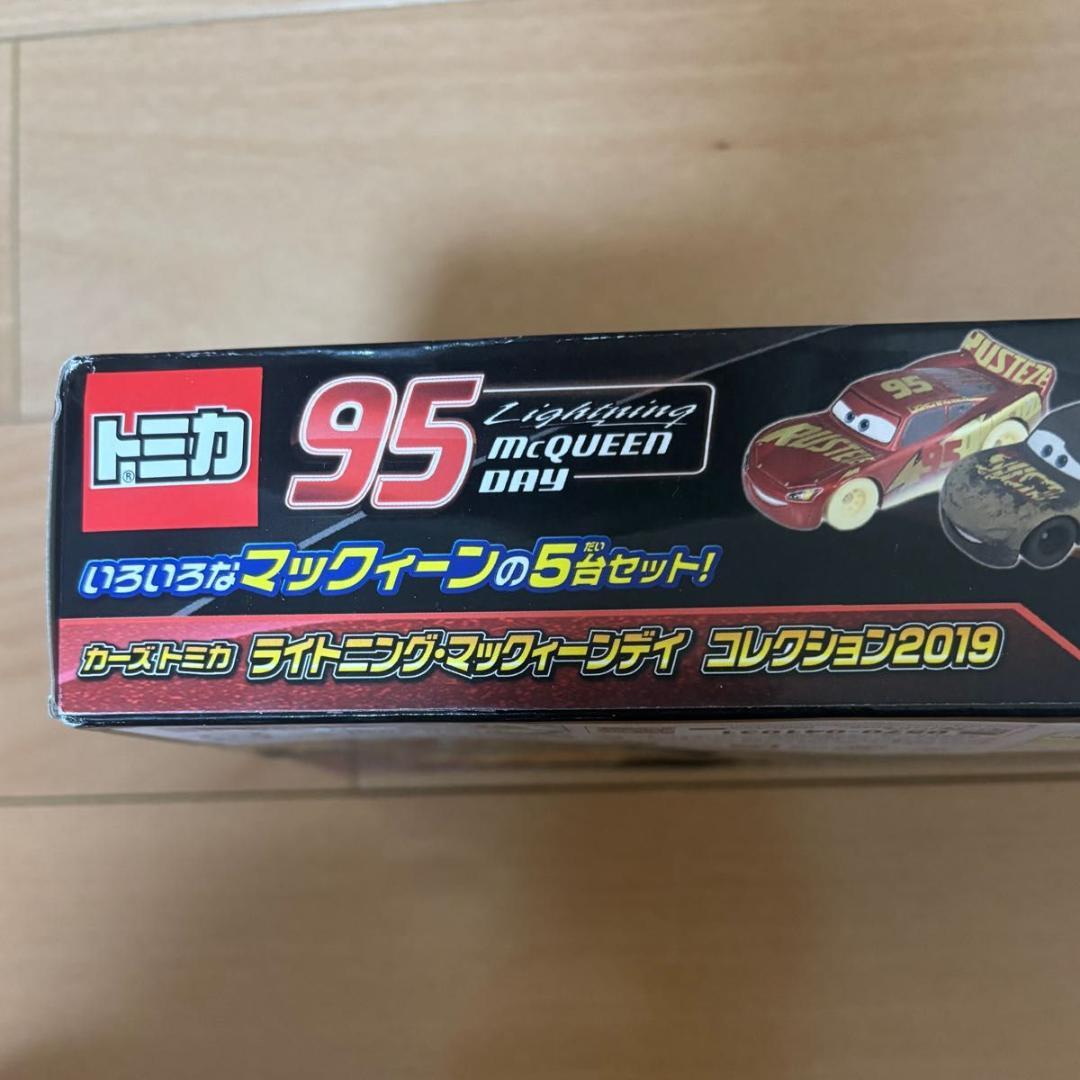 カーズ トミカ ライトニングマックィーンデイ コレクション2019 7箱