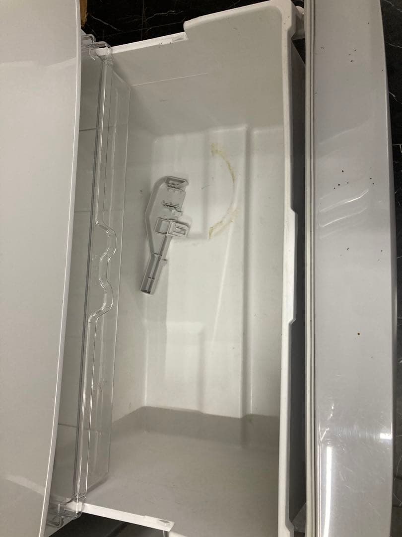 中古6ドア大型冷蔵庫HITACHI ノンフロン冷蔵庫 2018年製直接