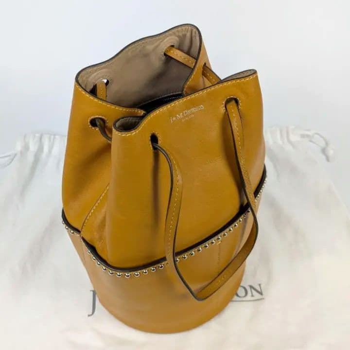 J&M DAVIDSON ミニ デイジー スタッズ ショルダーバッグ ブラウン