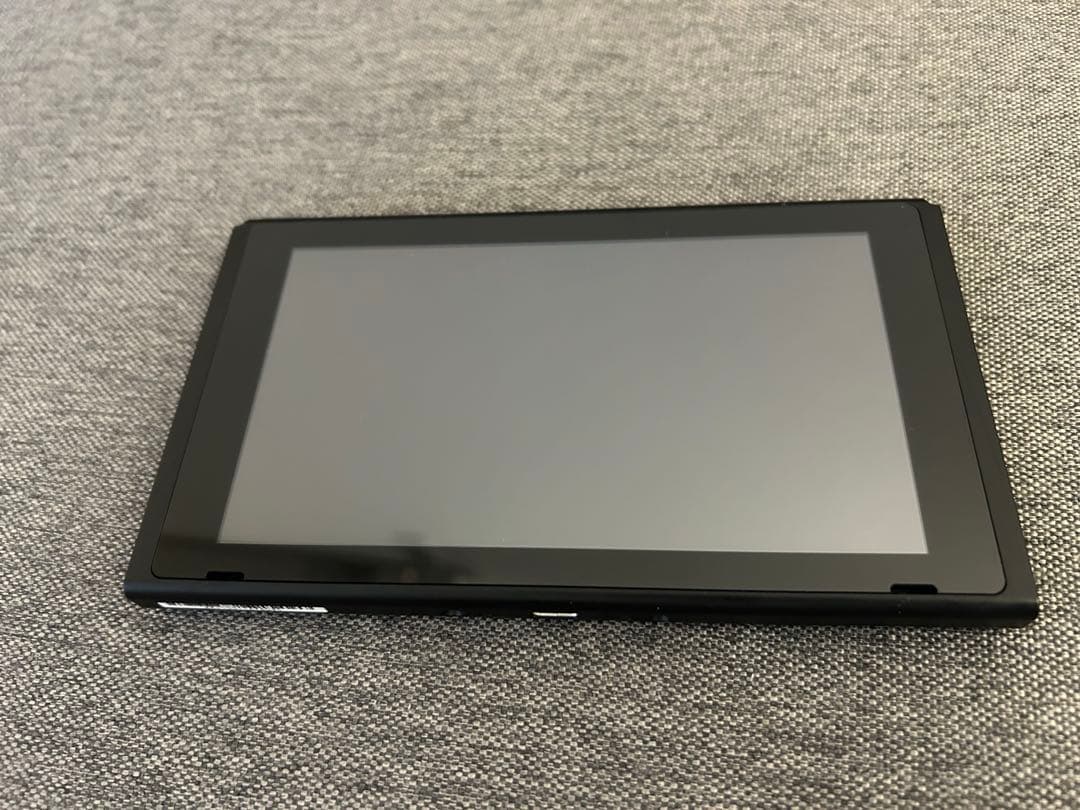 K*様 [美品]Nintendo Switch 本体 Joy-Con付き