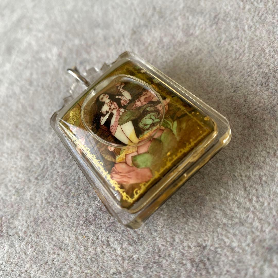 プラクルアン プライタニーブア 強力 魅力 恋愛運 愛を引き寄せる美しい御守り