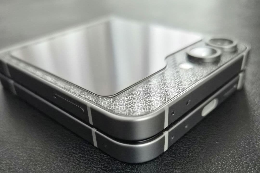 galaxy z flip6 256GB シルバーシャドウ