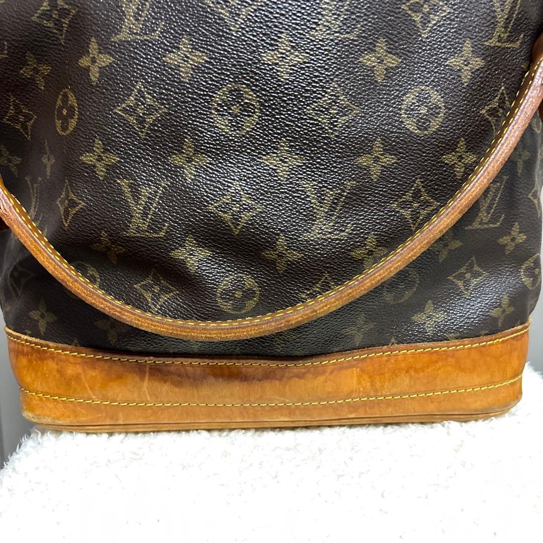 LOUIS VUITTONモノグラム　ショルダーバッグ