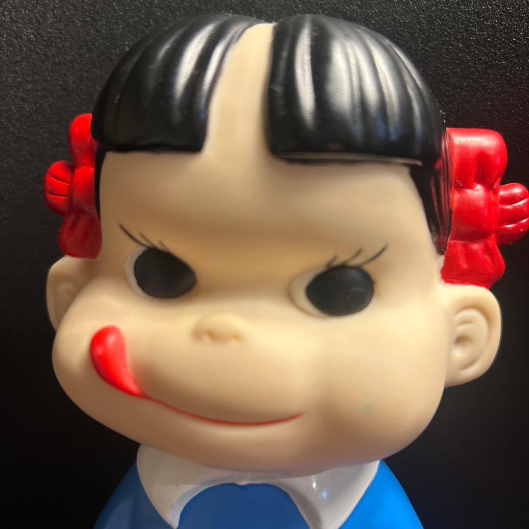 値下げ‼️希少　ペコちゃん フィギュア 青い衣装