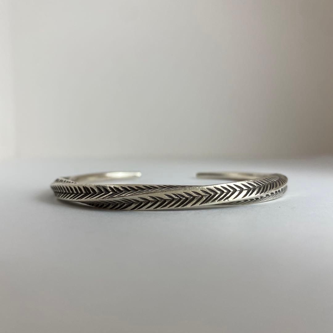 カレンシルバー　カレン族　バングル　ブレスレット　ハンドメイド　布袋付き　925