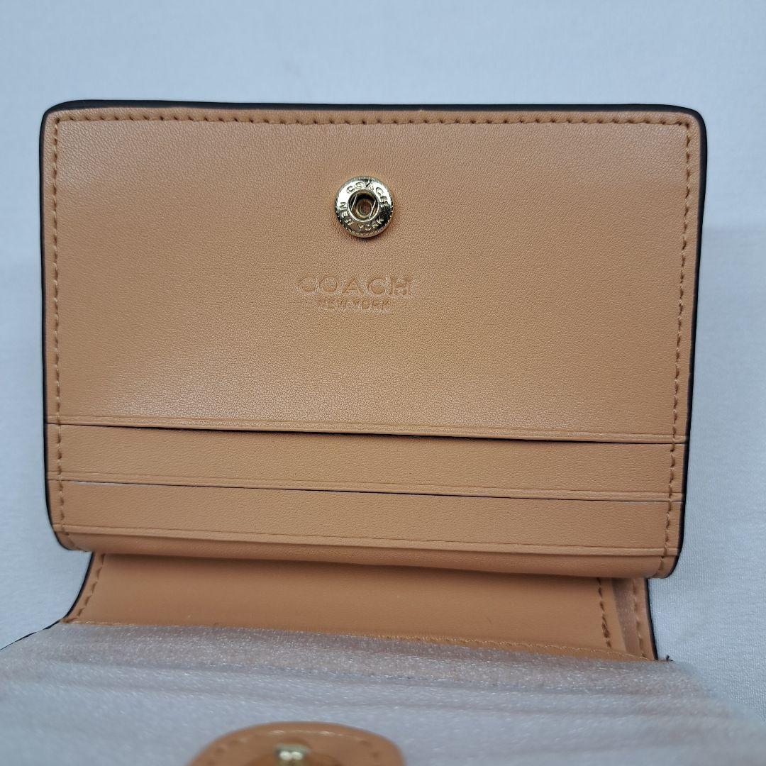 新品未使用　COACH　コーチ　折り財布　スナップウォレット　正規品　付属品多数