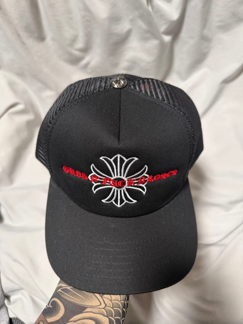 CHROME HEARTS 黒 トラッカーキャップ