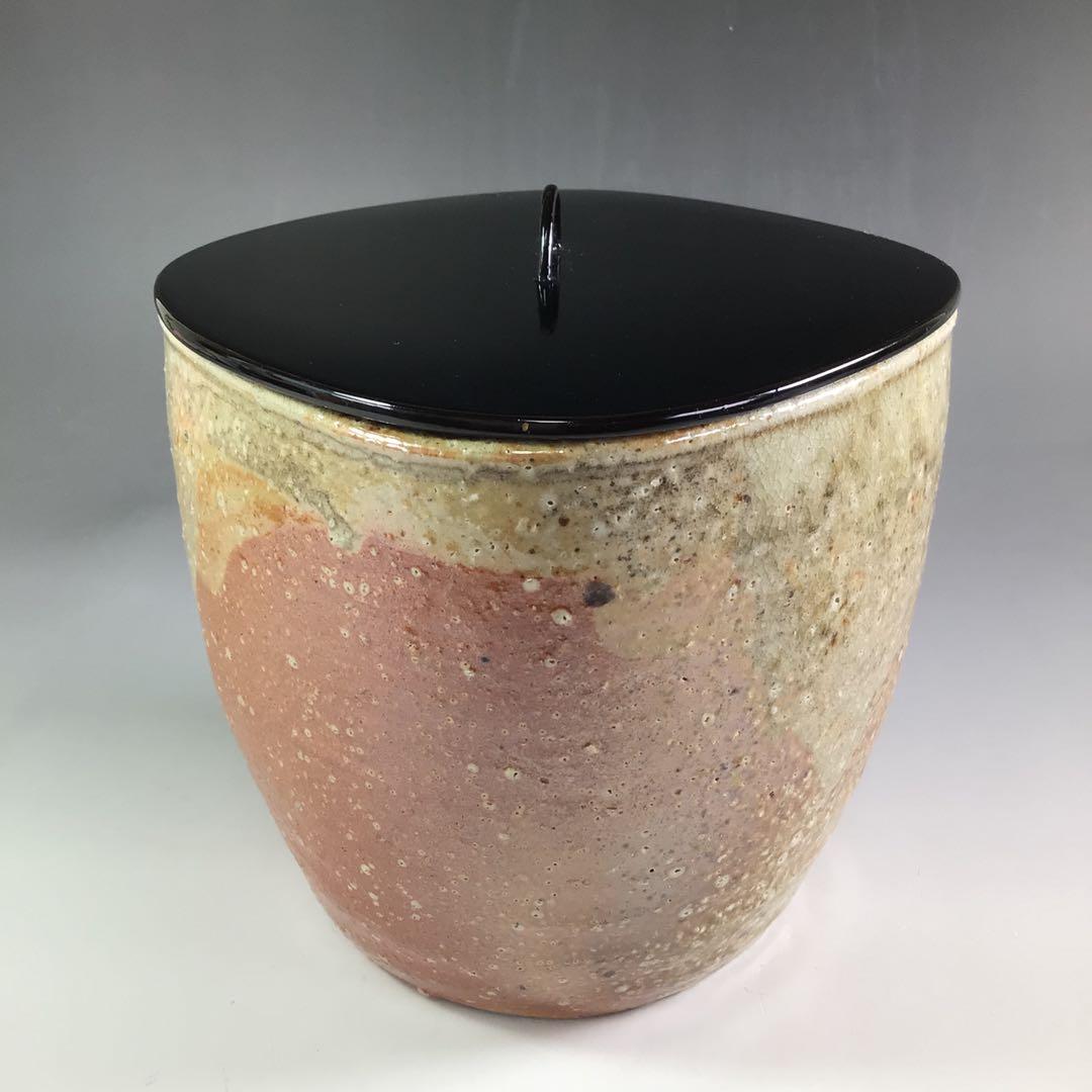 Ｒ６８４　水指　『信楽焼』『保庭楽入造』『菱形水指』　共箱　茶道具