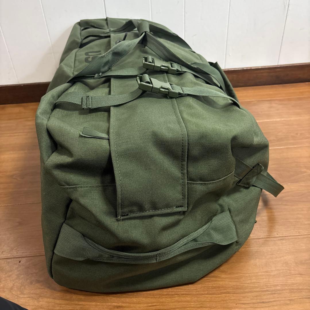 美品　米軍　実物　新型　DUFFEL BAG ダッフルバッグ　送料無料