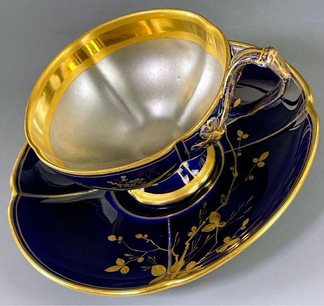 【美品】イギリス窯 コバルトブルー地 金彩・銀彩装飾 ティーカップ＆ソーサー