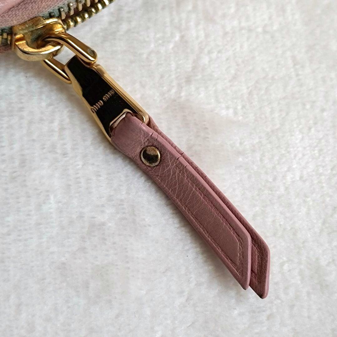 MIUMIU マテラッセ コンパクトウォレットゴールドロゴ ピンク