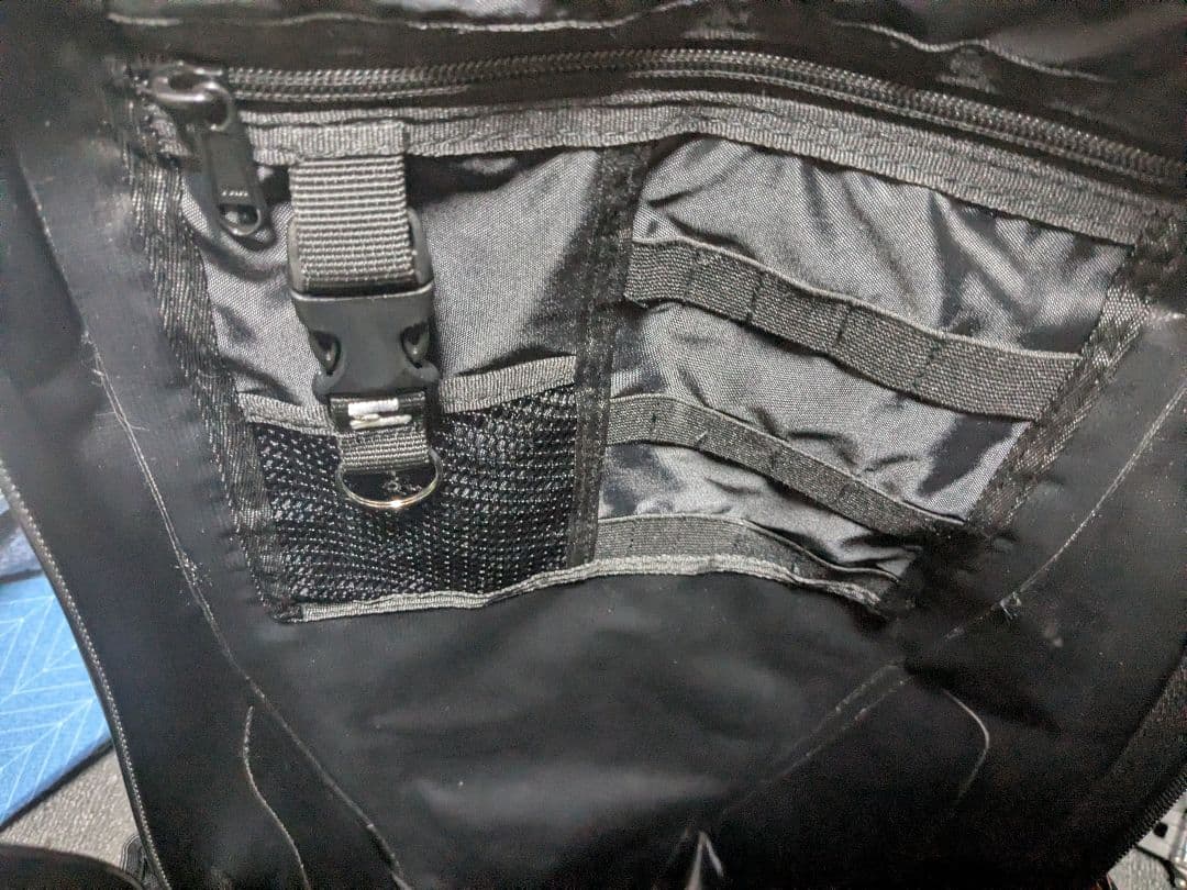 ENDURISTAN ハリケーンバックパック 25L