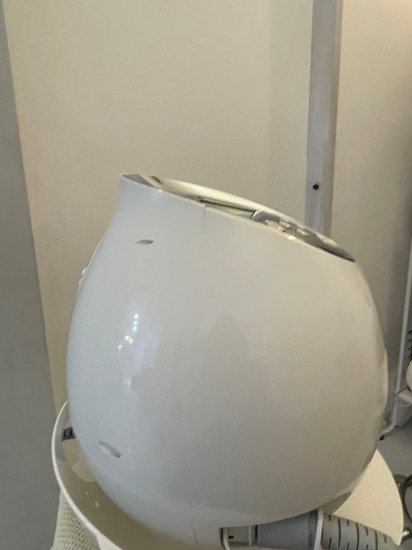 マジックポット美容機 ラジオ波.吸引.LED、3つを合わせた施術が同時にできます