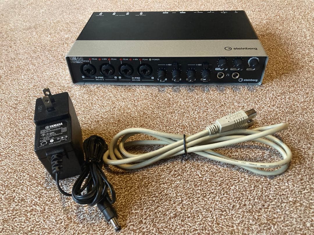 Steinberg UR44 USBオーディオインターフェイス【ガリあり】