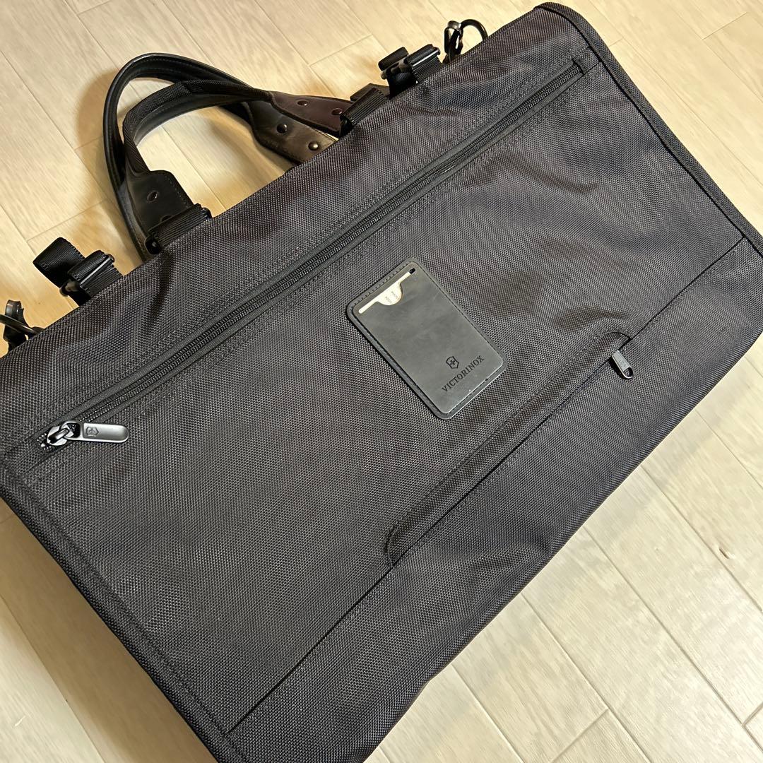 Victorinox ブラック ガーメントバッグ　ビクトリノックス