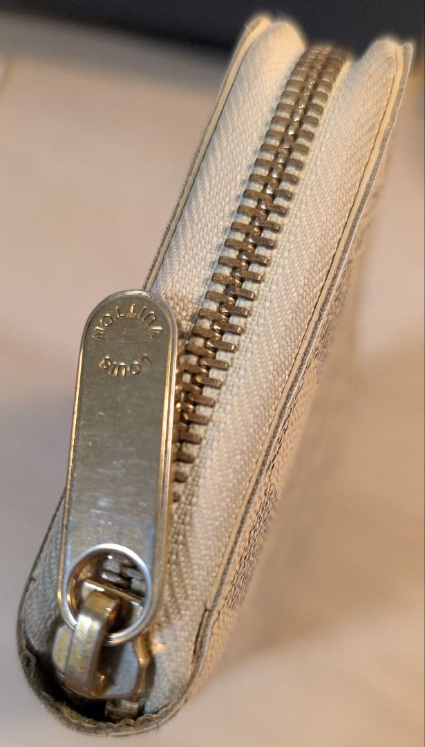 【美品】Louis Vuitton ダミエ・アズール 長財布