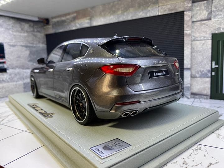 BBR 1/18 マセラティ レヴァンテMaserati Levante