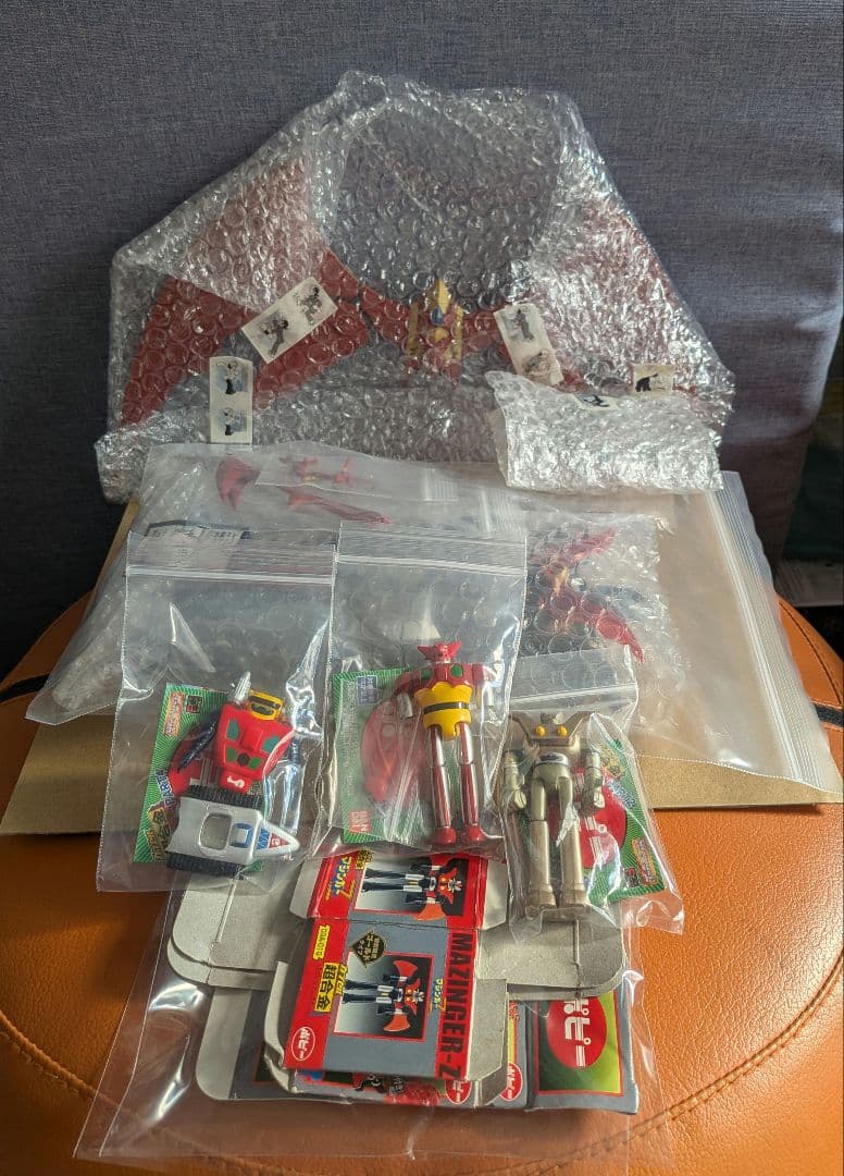 hgマジンカイザーINFINITISM·カプセル超合金とキーホルダーセット