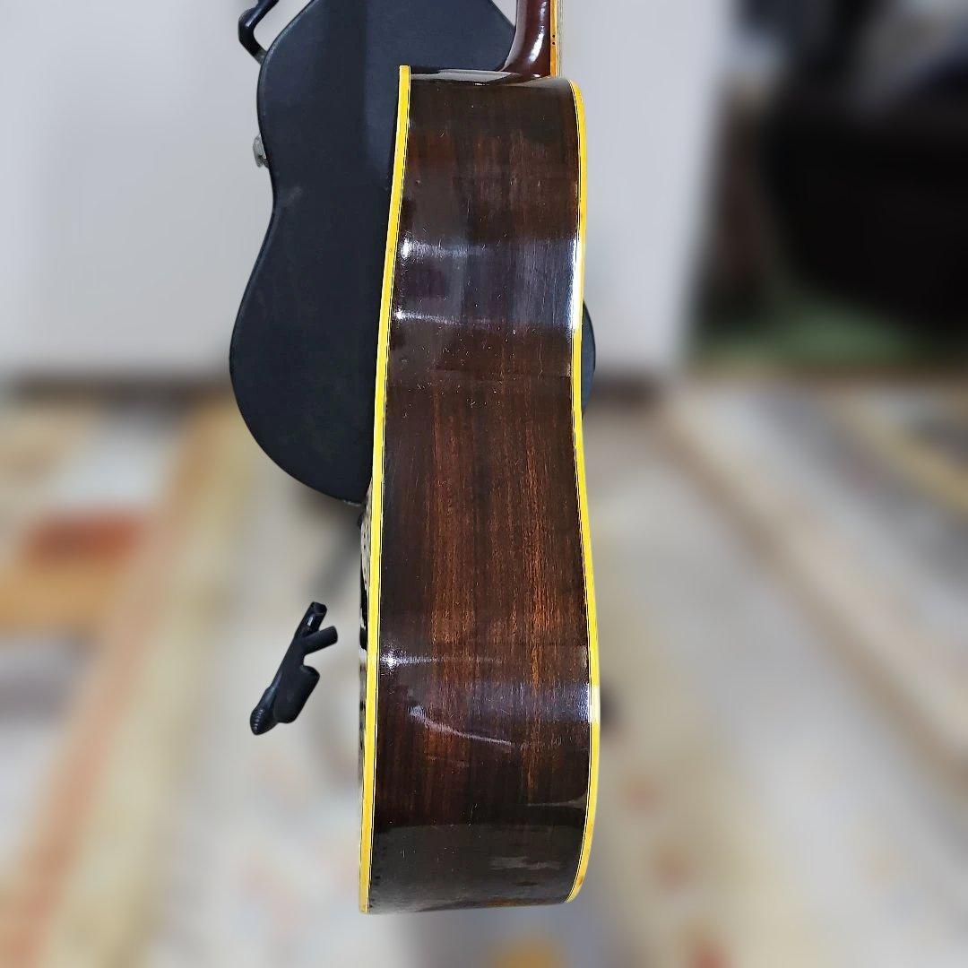 寺田楽器Jagard.JD-55ギルドモデル ハードケース付き。