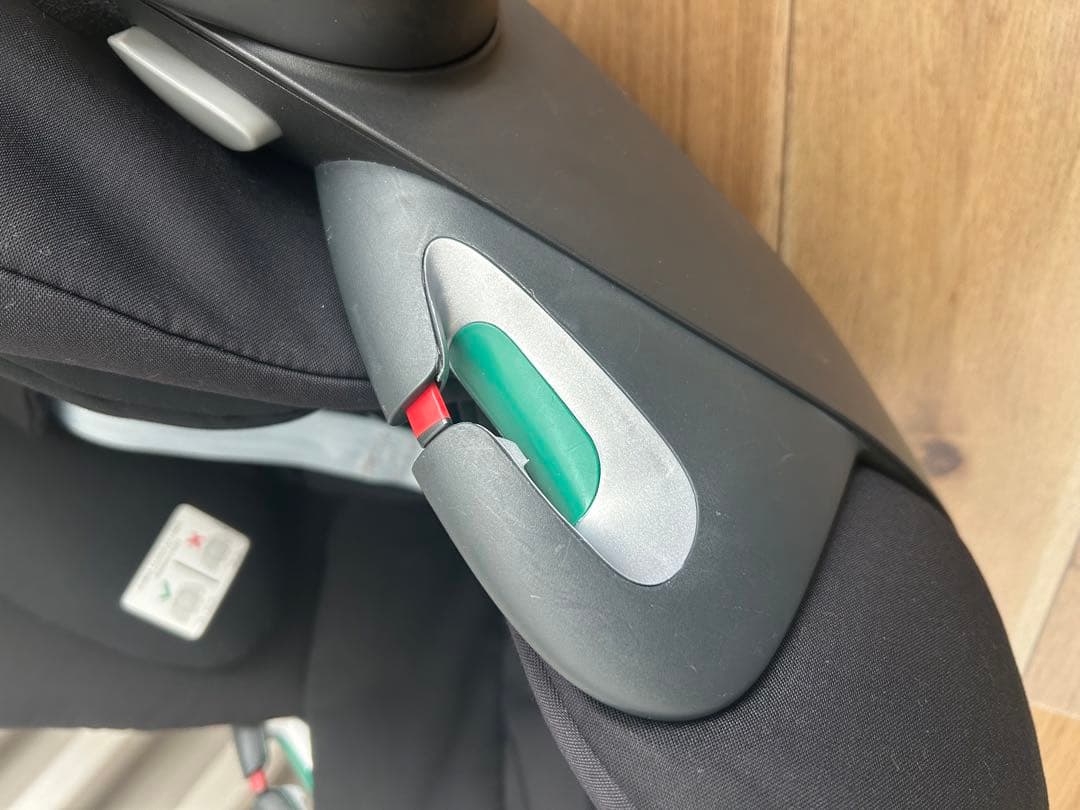 cybex CLOUD Z2 i-Size チャイルドシート 説明書付き