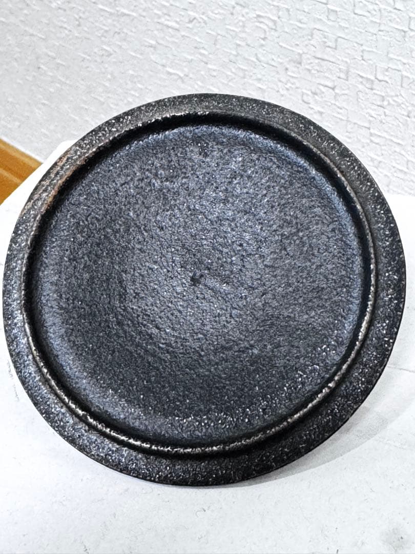 鉄瓶やかん, 製 黒い急須 葉の模様