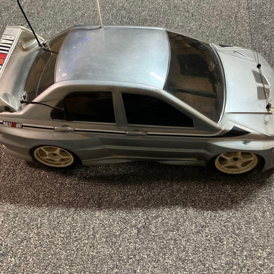 シルバー 4WD ラジコンカー　エンジンカー