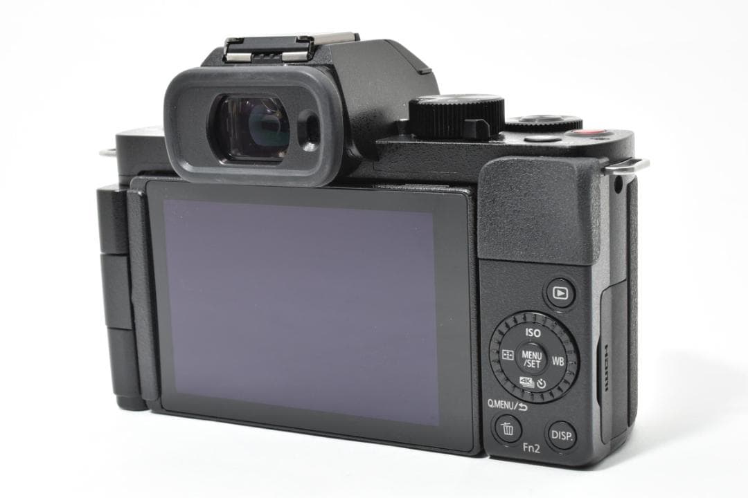 新品級■ショット数1290回■パナソニック LUMIX DC-G100 ボディ