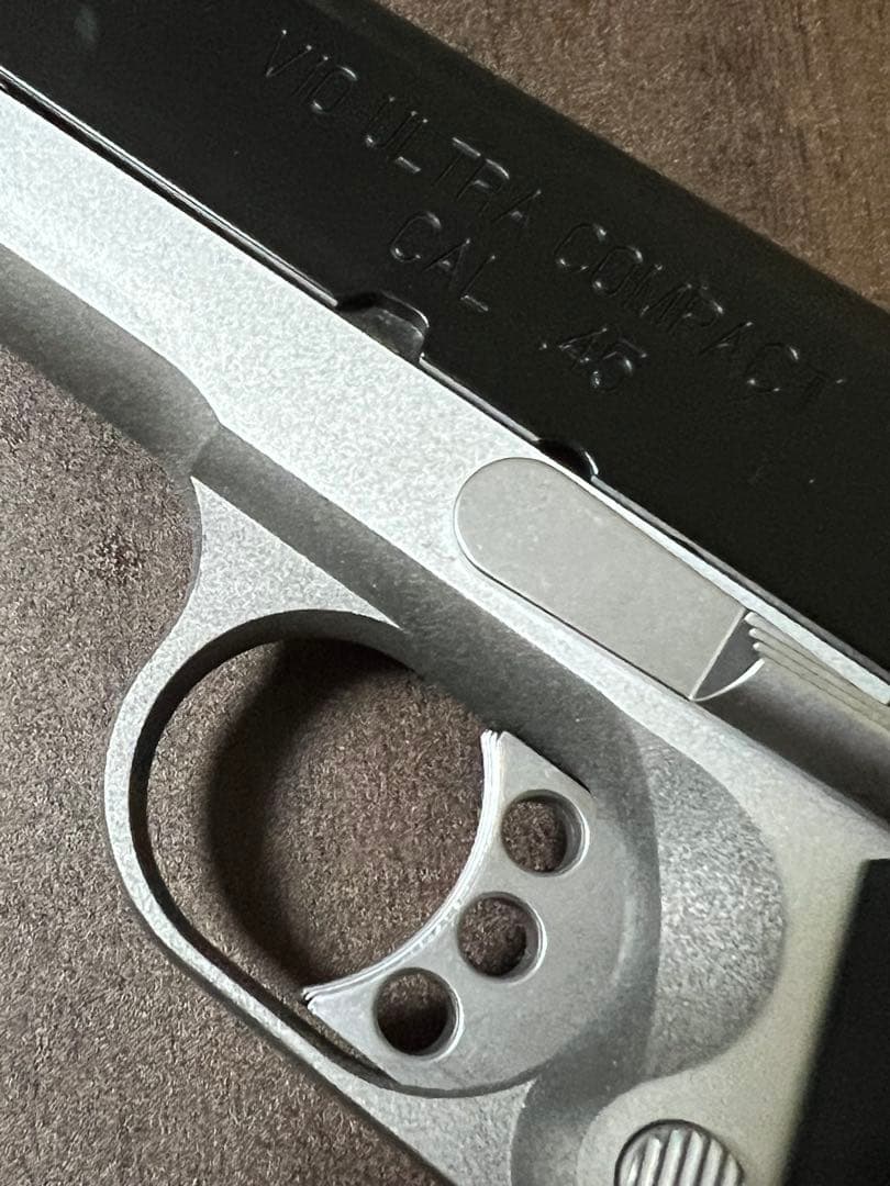 東京マルイ V10 ウルトラコンパクト　V10 Ultra Compact