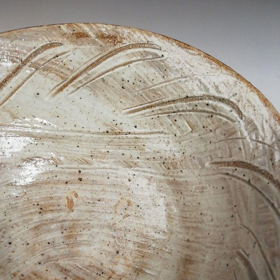 Ｗ５５　茶碗　『彫三島　刷毛目茶碗』『尾田一念 作』　共箱　抹茶碗　茶道具