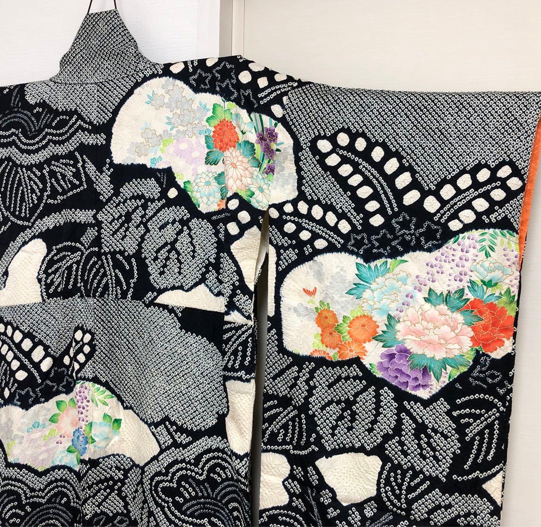 振袖 総絞り　着物　帯　セット　モノトーン　絞り　花柄　高級　成人式