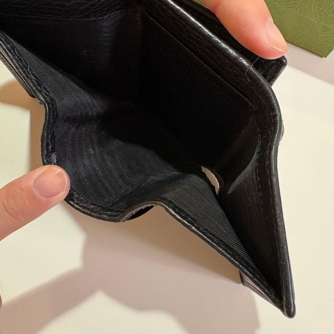 GUCCI ブラックレザー 三つ折り財布　オールブラック