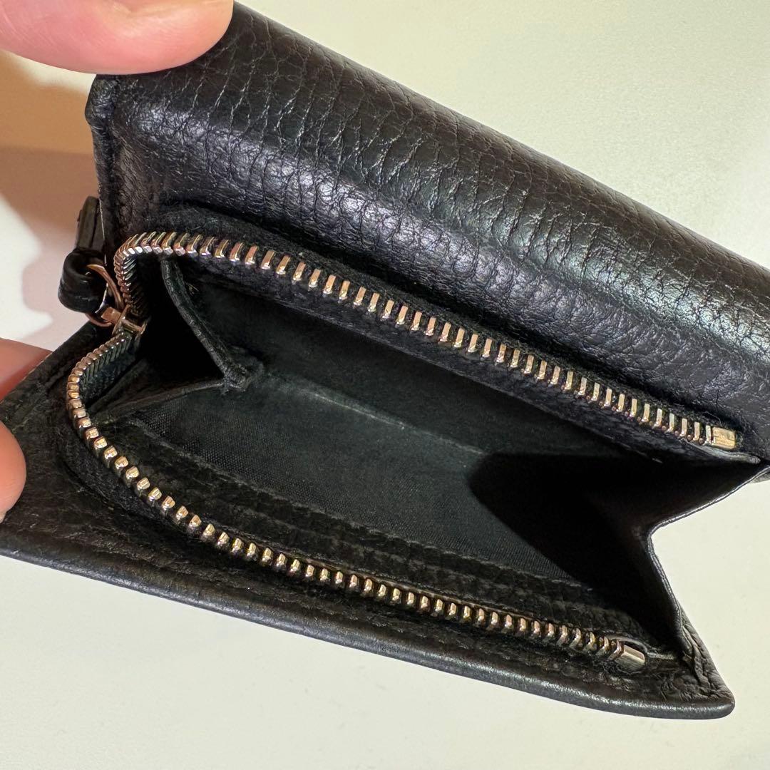 GUCCI ブラックレザー 三つ折り財布　オールブラック