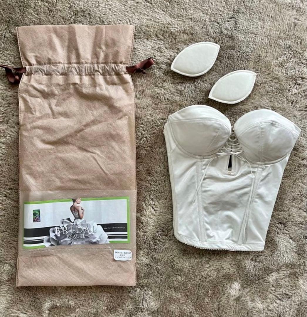 【ブライダルボーテ】バックレスビスチェ E65