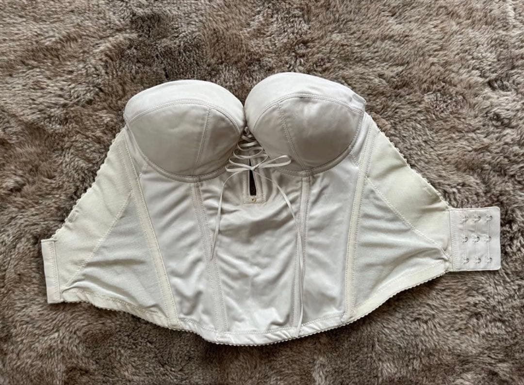 【ブライダルボーテ】バックレスビスチェ E65