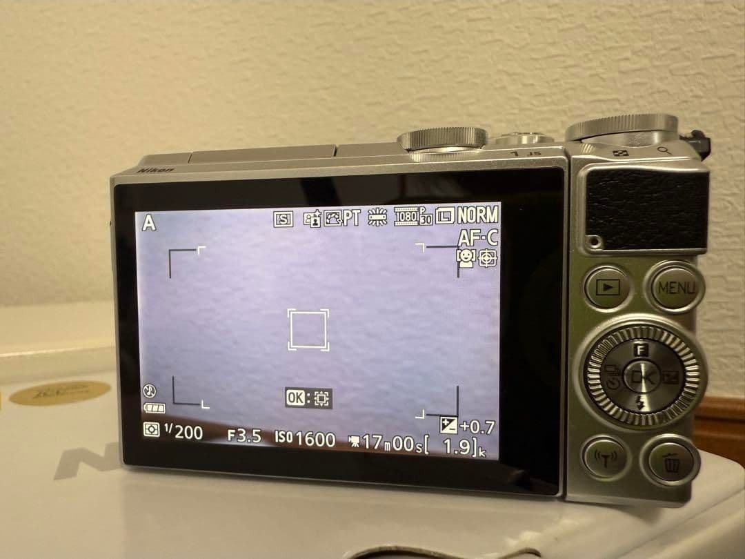 Nikon 1 J5 ミラーレスカメラ レンズ3本セット