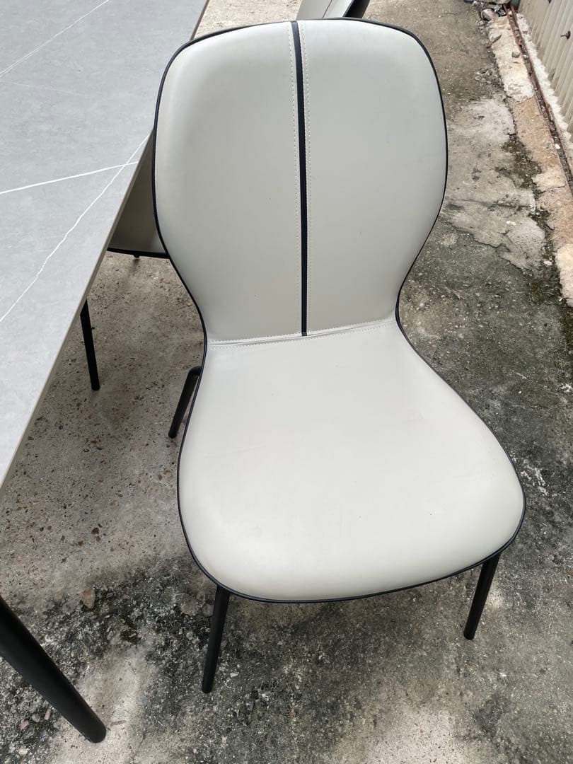 近隣配達可能　美品　インテリア岩永　セラミック製　ダイニングセット