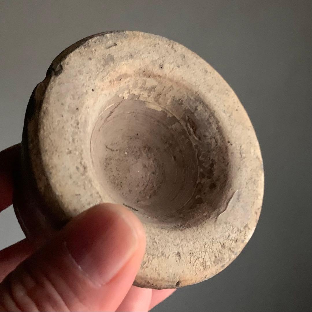 陶製の 小さな 乳鉢 臼 あるいは中国の化粧道具 古道具 アンティーク オブジェ