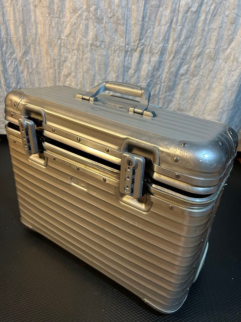 RIMOWA リモワ　パイロットスーツケース　2輪 46L