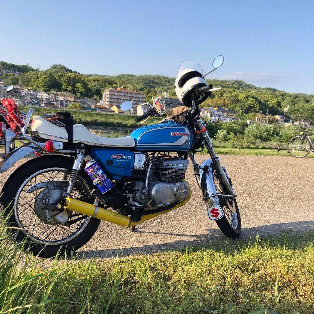 1リットル缶　オイル缶ホルダー　2スト　バイク　ドリンクホルダー　350ss